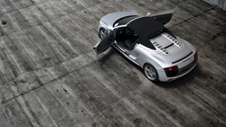 Audi R8 V10 Spyder: Pure Car Porn